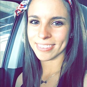 Meet your Posher, Melissa